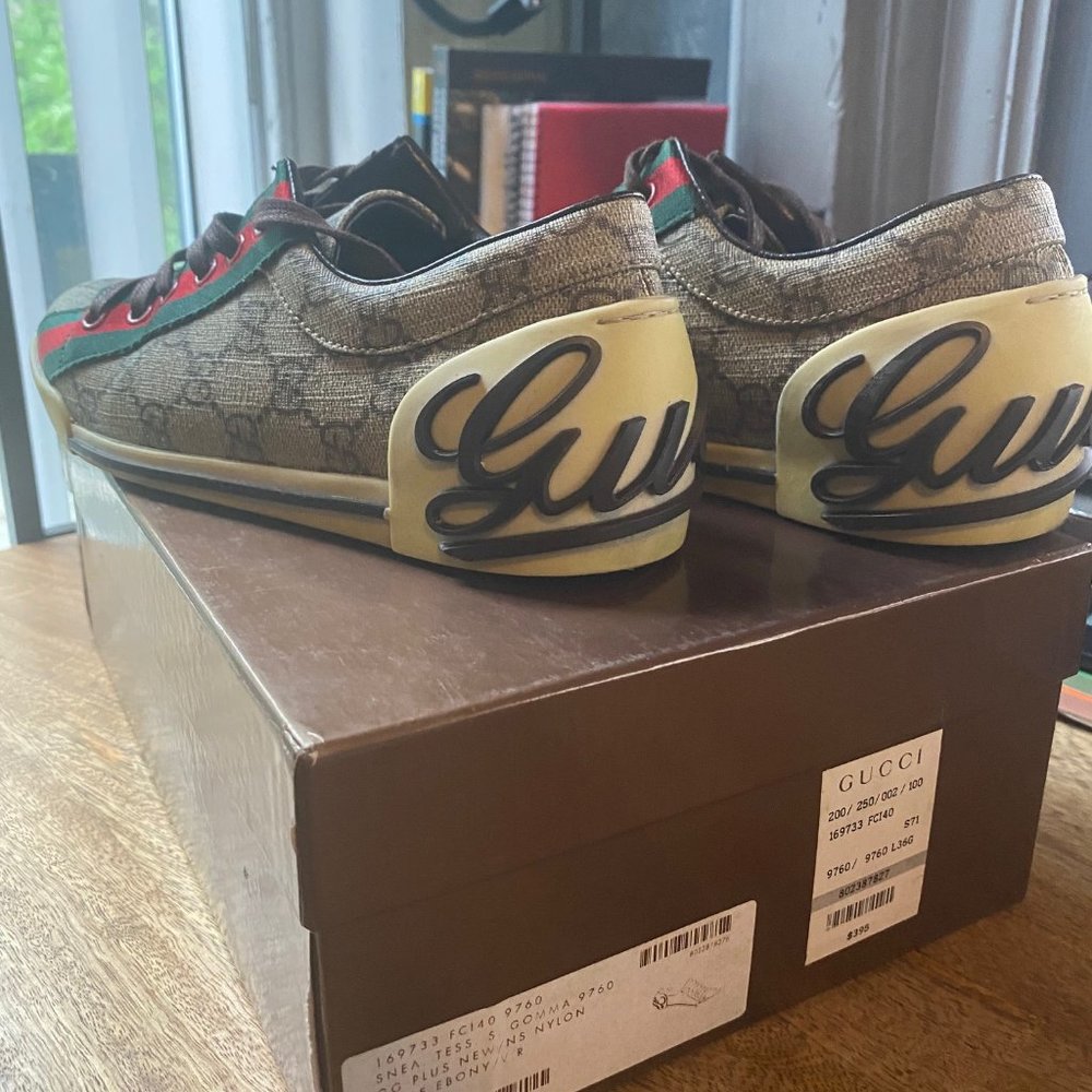 Gucci Sneakers Size 6